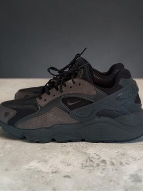 Nike Air Huarache Runner "Medium Ash / Anthracite" - Men's Size 8 (DZ3306-002)